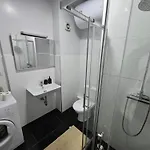 아파트 Downtown Tirana *
