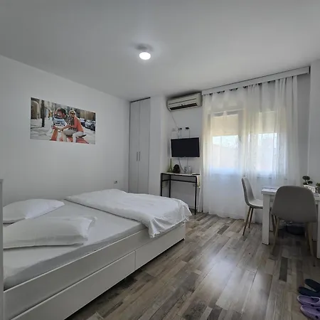 Downtown Apartment